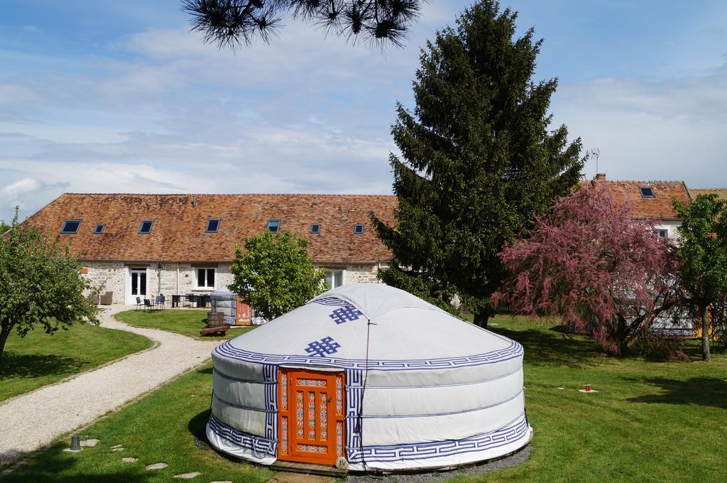 Yourte Nomade-Lodge Les Ecrennes Room photo